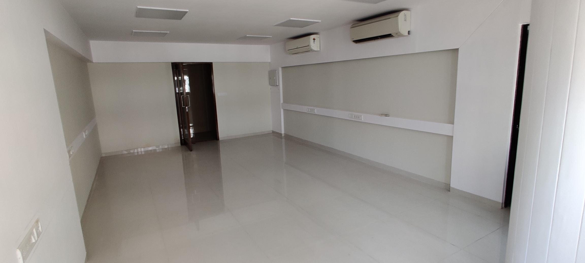 Office Space Un Furnished in Dalamal House , Nariman Point